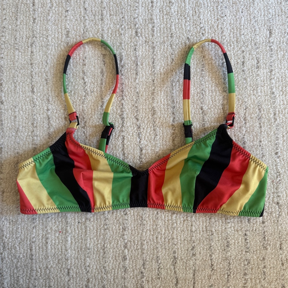 SOLID & STRIPED Bikini Top